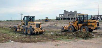 Desde el municipio erradicaron un basural en el Acceso Oeste de la ciudad