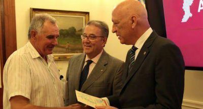 Reconocen a pymes provinciales