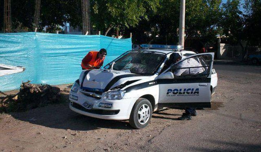 Tras una persecuci�n, tres m�viles de la polic�a chocaron en Rawson