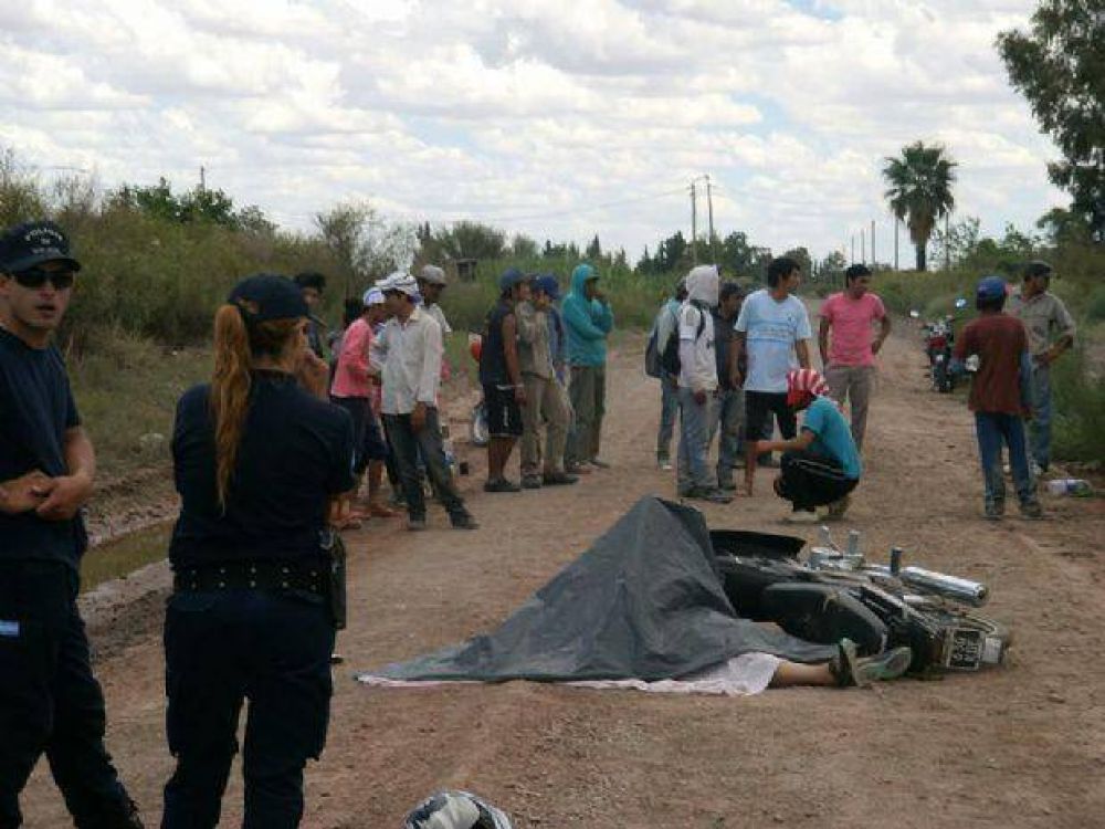 Accidente fatal en Sarmiento: una mujer muri� atropellada por un cami�n regador