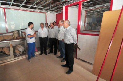 El vicegobernador recorri� las refacciones del Hospital de Buena Esperanza