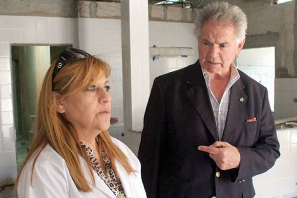 Corchuelo recorri� las obras de ampliaci�n del Hospital Alvear y realiz� algunas cr�ticas