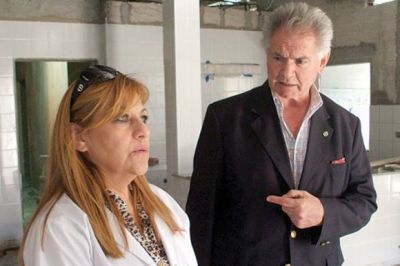 Corchuelo recorri� las obras de ampliaci�n del Hospital Alvear y realiz� algunas cr�ticas