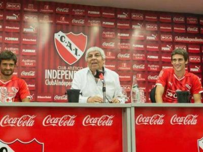 Albertengo y Papa firmaron en el Rojo