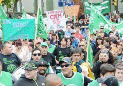 Para los gremios, la propuesta oficial del 25% es insuficiente 