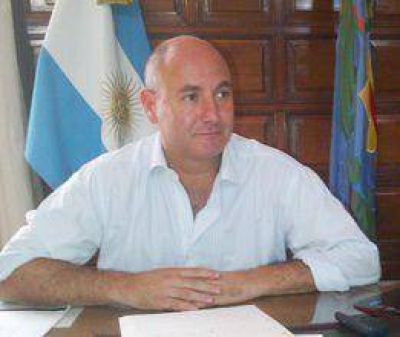 Petroni intendente interino  