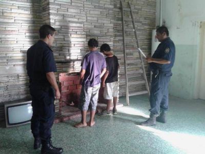 Menores con prontuario asaltaron a una anciana a punta de cuchillo