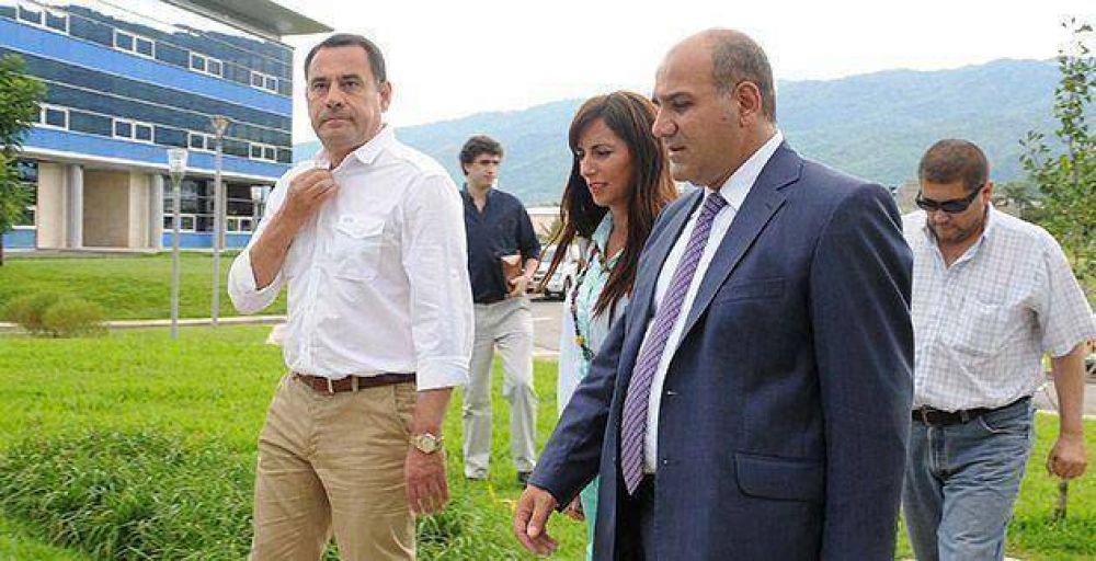 Manzur: �El Estado act�a como facilitador para que se generen inversiones�