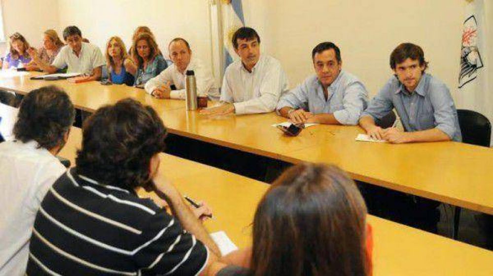 La Ciudad dar� un aumento a cuenta del 10% para enero y febrero a docentes