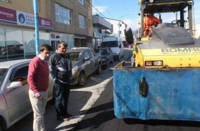 El Municipio avanza en la repavimentaci�n y bacheo de las calles