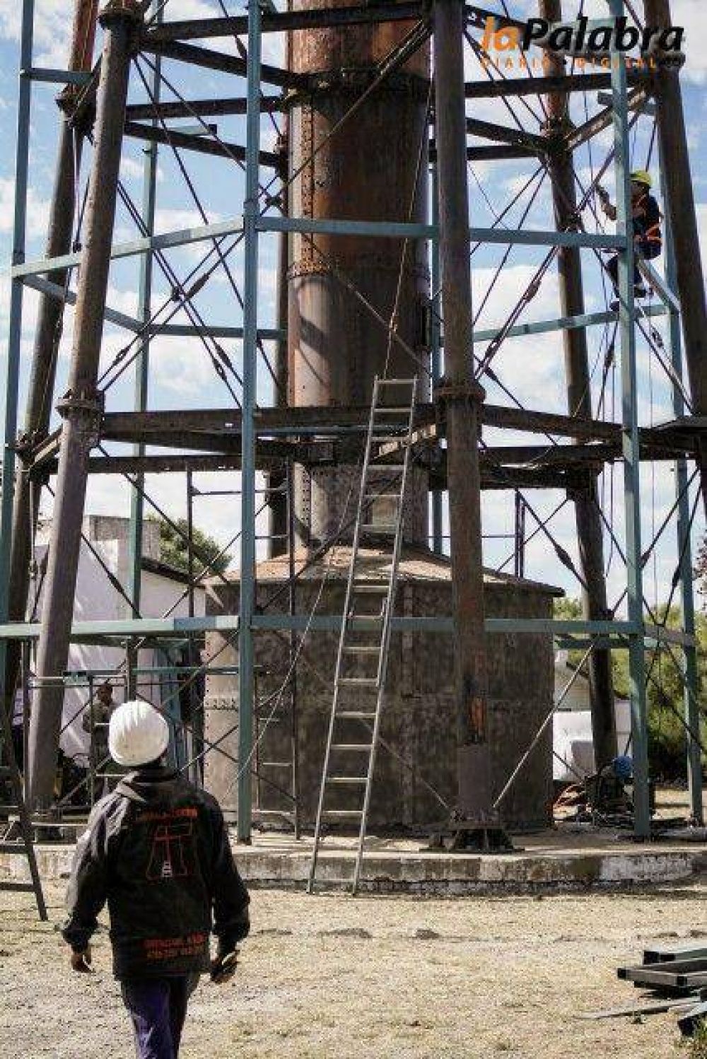 Curetti confirm� el comienzo de la restauraci�n del hist�rico Faro Segunda Barranca 