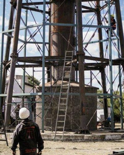 Curetti confirm� el comienzo de la restauraci�n del hist�rico Faro Segunda Barranca 