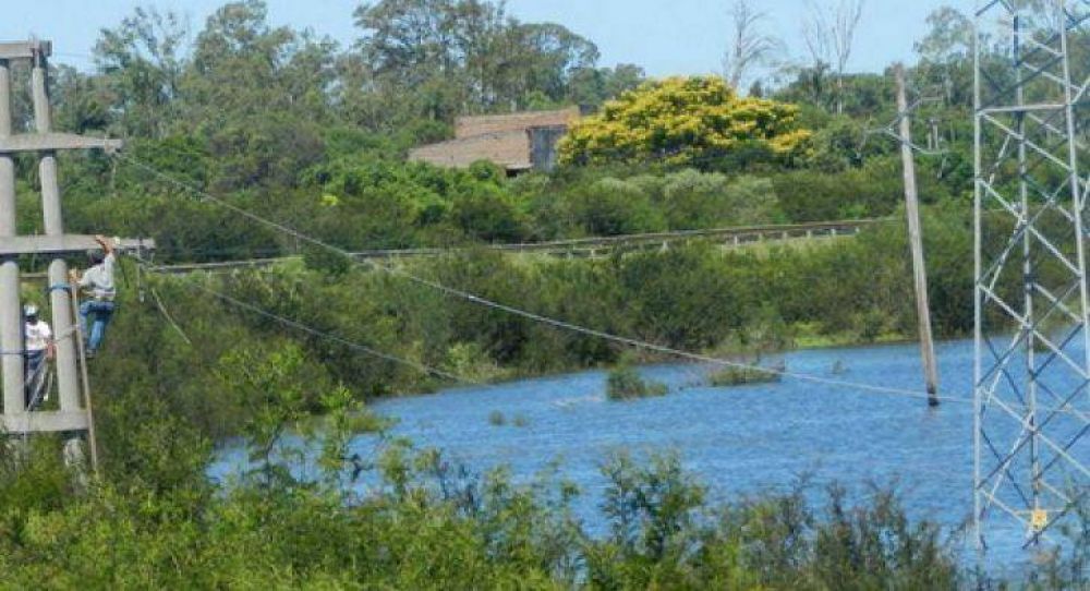 Con tarifa congelada, Provincia contin�a con obras energ�ticas
