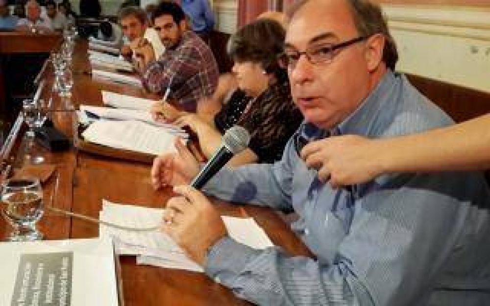 San Pedro: Guacone seguir� de licencia sin goce de sueldo