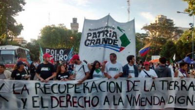 Cientos de personas se movilizaron en Mar del Plata por la vivienda digna