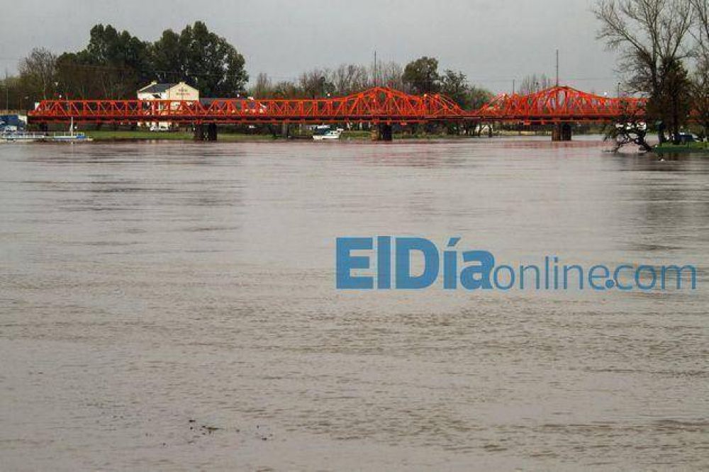 Un informe de la CARU estima que comenzar� a descender el r�o Uruguay y el Gualeguaych�