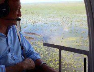Bonfatti sobrevol� la zona afectada por las inundaciones