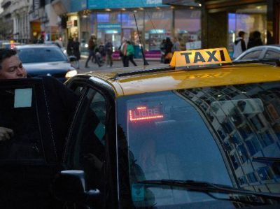 Otra noche movida para los taxistas: se registraron tres asaltos en el sudoeste de Rosario