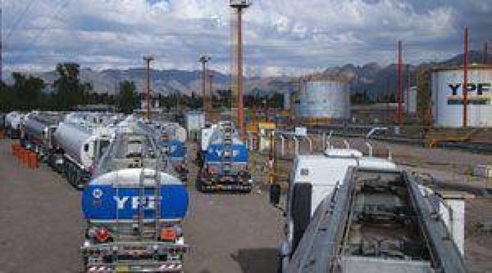 La falta de combustibles afect� tambi�n a San Juan	