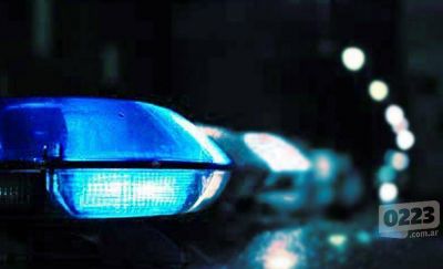 Entran por el balc�n de un primer piso y asaltan a dos mujeres