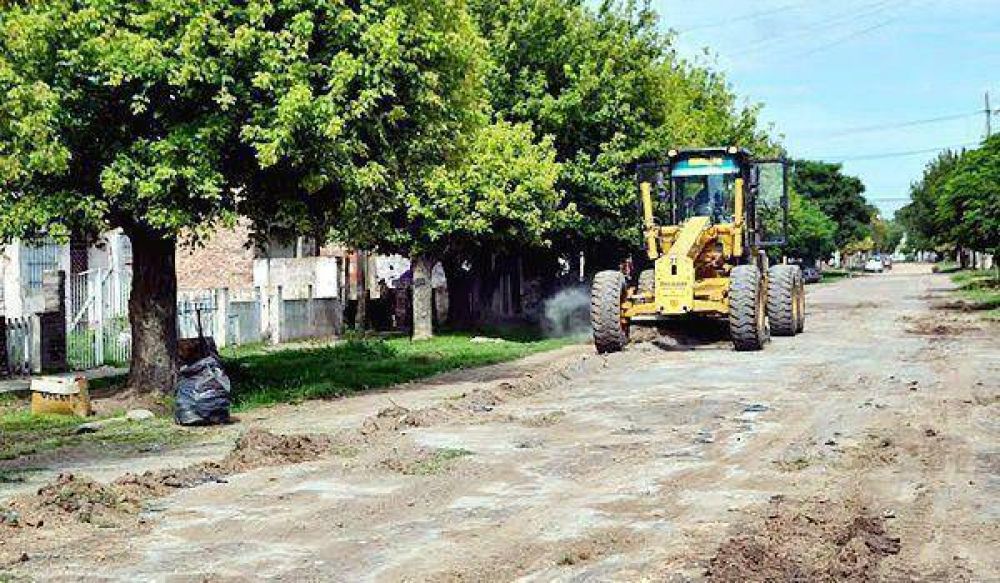 Melo le da impulso al arreglo de calles en barrios