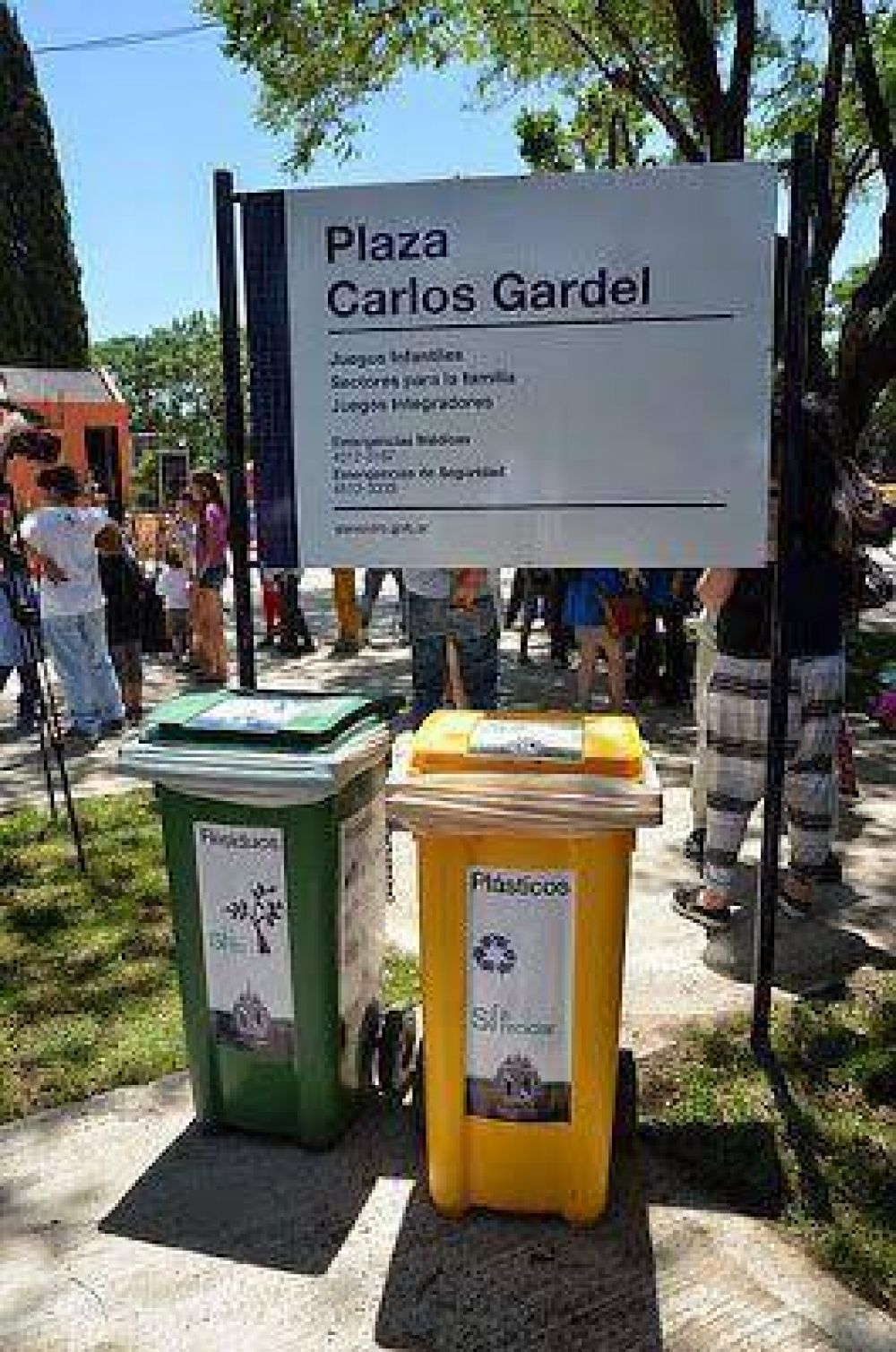 SAN ISIDRO INSTALA TACHOS DIFERENCIADOS EN ESPACIOS Y OFICINAS PBLICAS