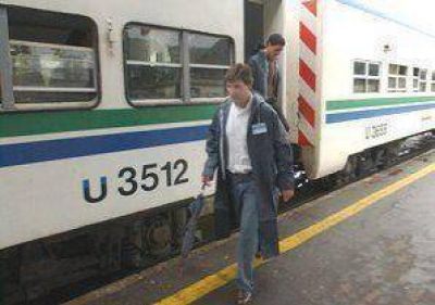 Far�as dej� entrever la posibilidad de un nuevo servicio de pasajeros