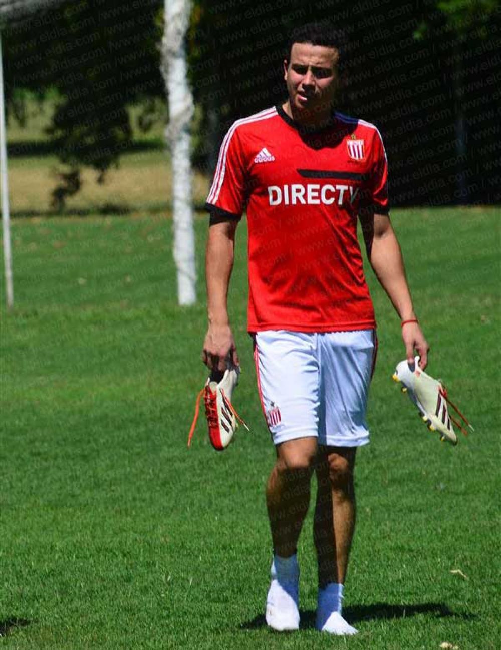 No es grave la lesi�n de Jara, pero abandon� Chapadmalal     
