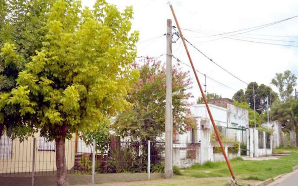 Falta iluminaci�n en la zona de capilla San Jos�