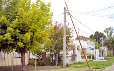 Falta iluminaci�n en la zona de capilla San Jos�