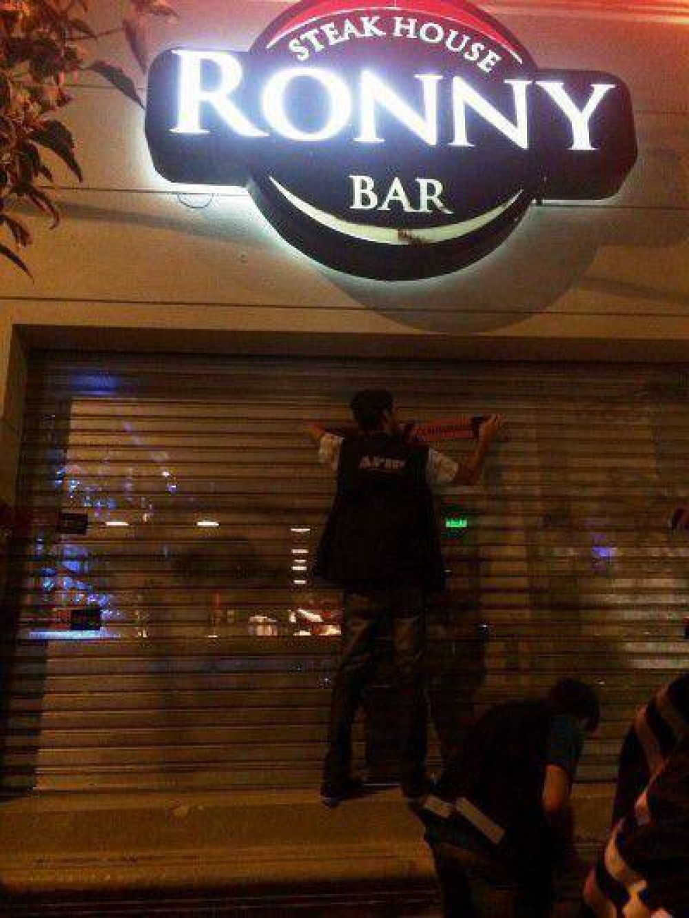 LOCALES CLAUSURADOS Y DUE�OS DENUNCIADOS POR EVASI�N