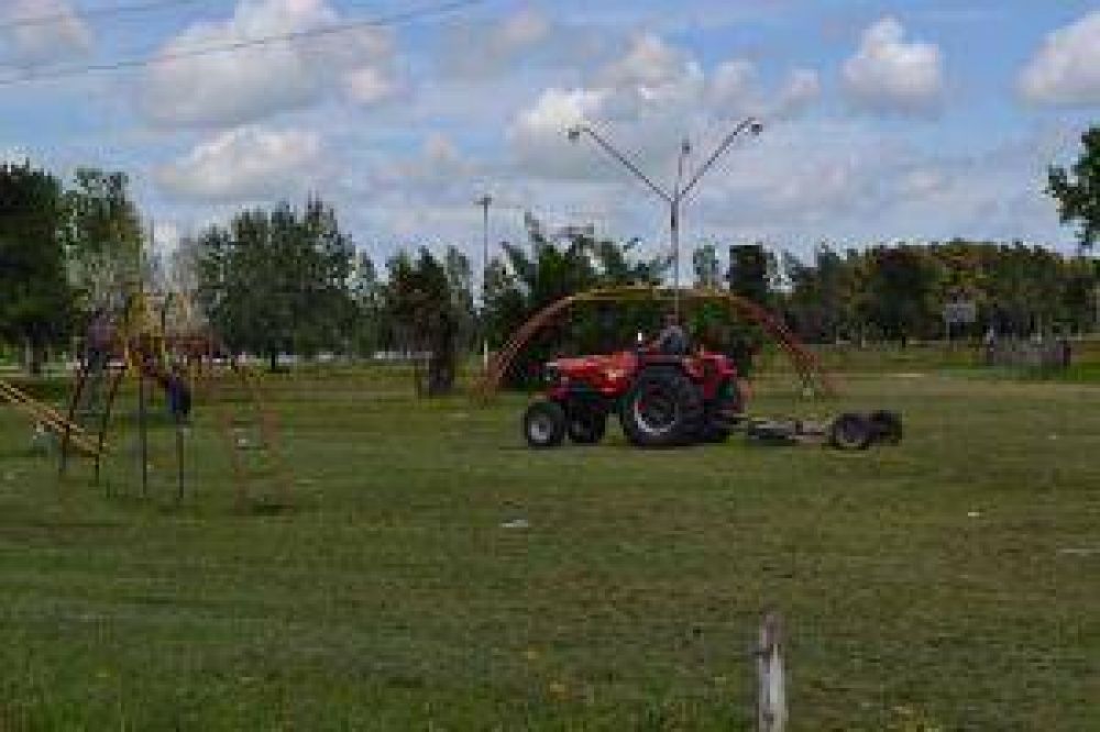 El intendente recorri� el parque municipal