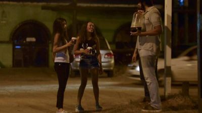 Por los controles, las previas se alargan y se llega tarde a bailar