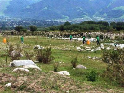 Lanzan una campa�a para mejorar la limpieza de la villa