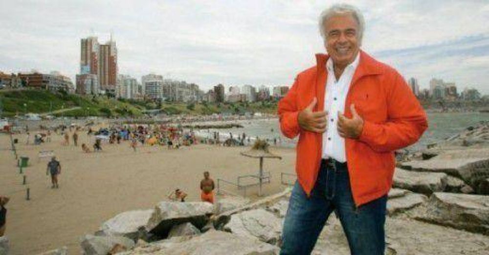 DLS reparti� cr�ticas y asegur� que disputar� la presidencia con Scioli
