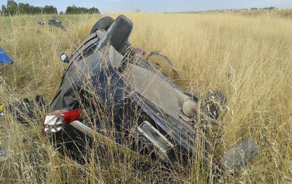 Terrible choque en Tornquist destroza a familia cordobesa