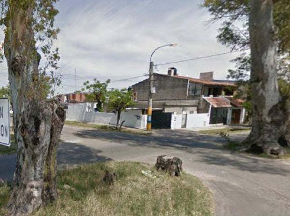 Un joven de 23 a�os que iba en moto con un amigo muri� luego de ser atacado a balazos desde un auto
