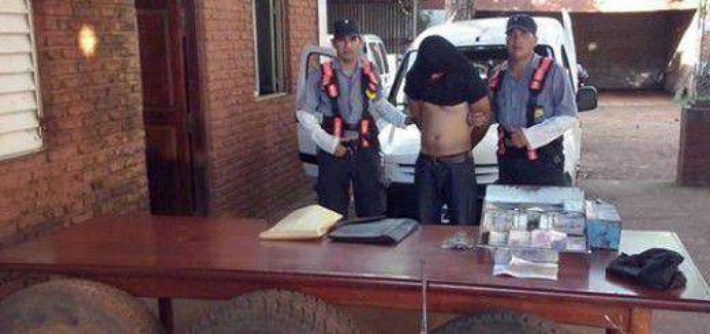 La Polic�a detuvo a tres hombres por robo en una estaci�n de servicio de Candelaria