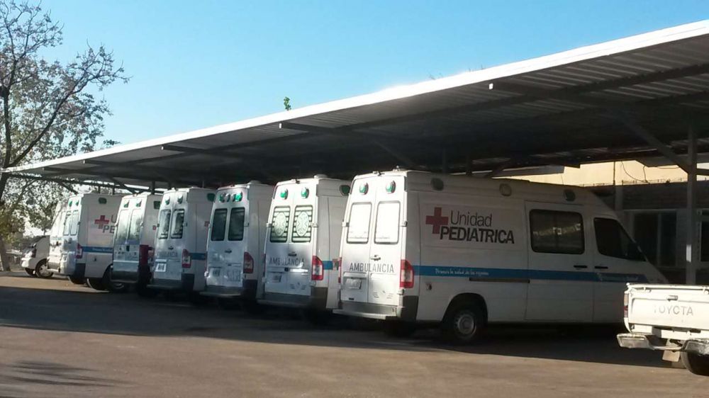 El ministro Perera gestion nuevas ambulancias para hospitales de la provincia