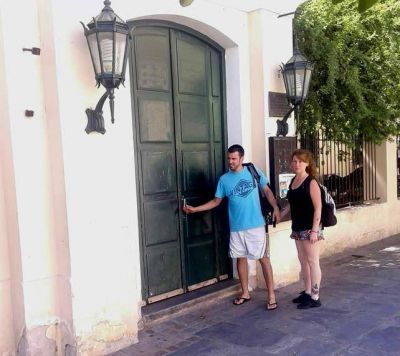 Los museos de la ciudad de Catamarca cerrados y Ra�l Jalil de festivales con Sergio Massa