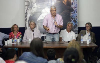 Julián Domínguez visitó el PJ de Mar del Plata
