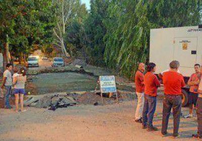 Se volvi� a romper el ca�o y sigue la falta de agua 