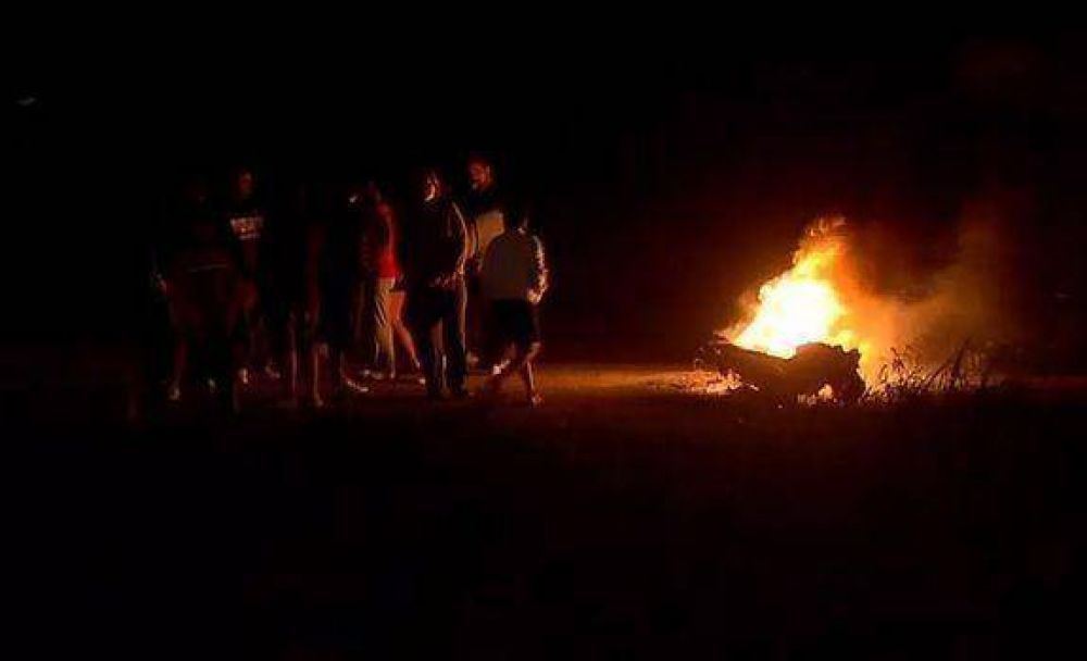 Corte de ruta reclamando por el joven desaparecido