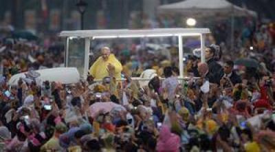 En Filipinas, fe de multitudes