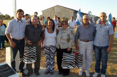 Tres Picos festej� con emoci�n, recuerdos e inauguraciones