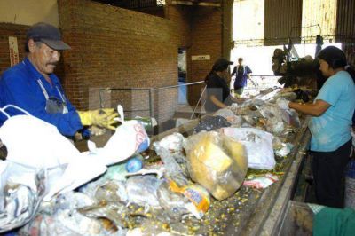 Lluvia+no separaci�n: mal combo para los que viven del reciclaje