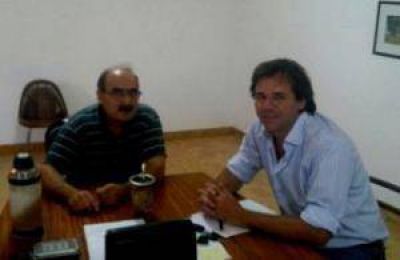 Ramiro Ortiz visit� Cachari