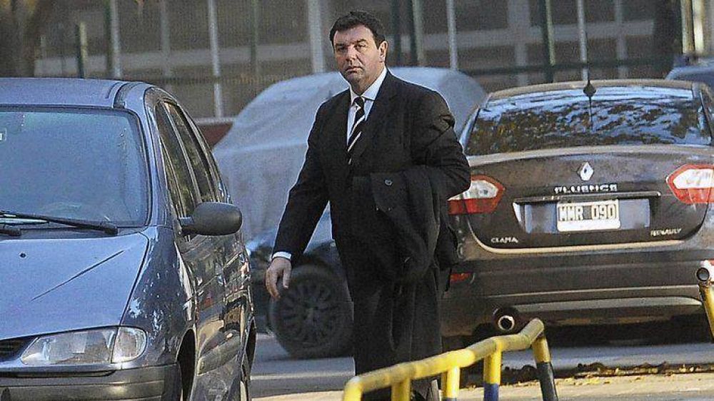El juez Ariel Lijo regresa de urgencia a Buenos Aires para investigar la denuncia de Nisman contra el Gobierno
