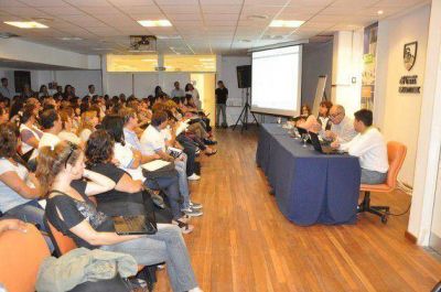 Comenzar� la entrega de material de estudio para los alumnos