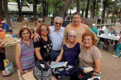 M�s de 2 mil abuelos hicieron paseos gratuitos al aire libre
